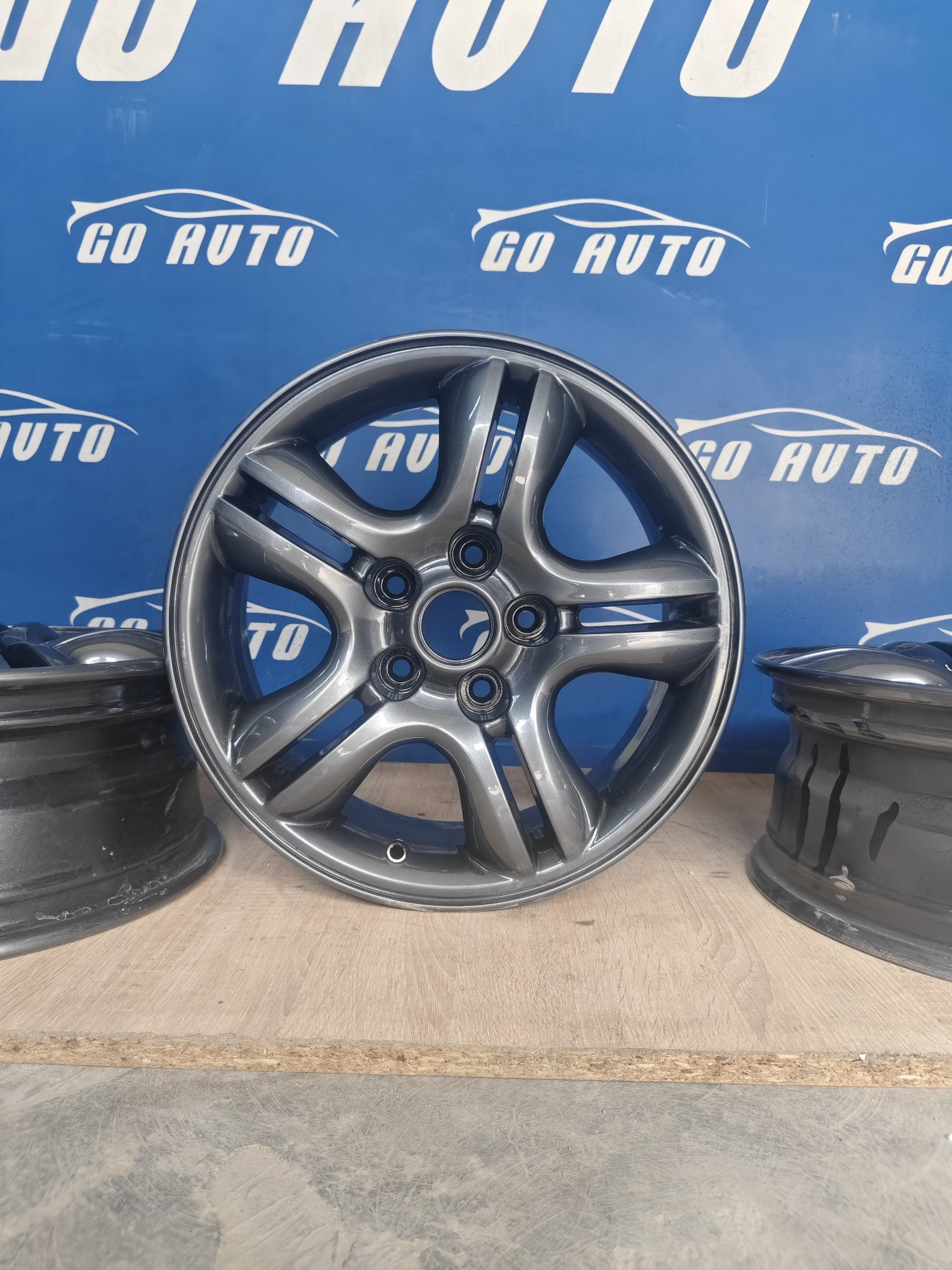 Диски R16 5x114.3 6j et41 dia67.1