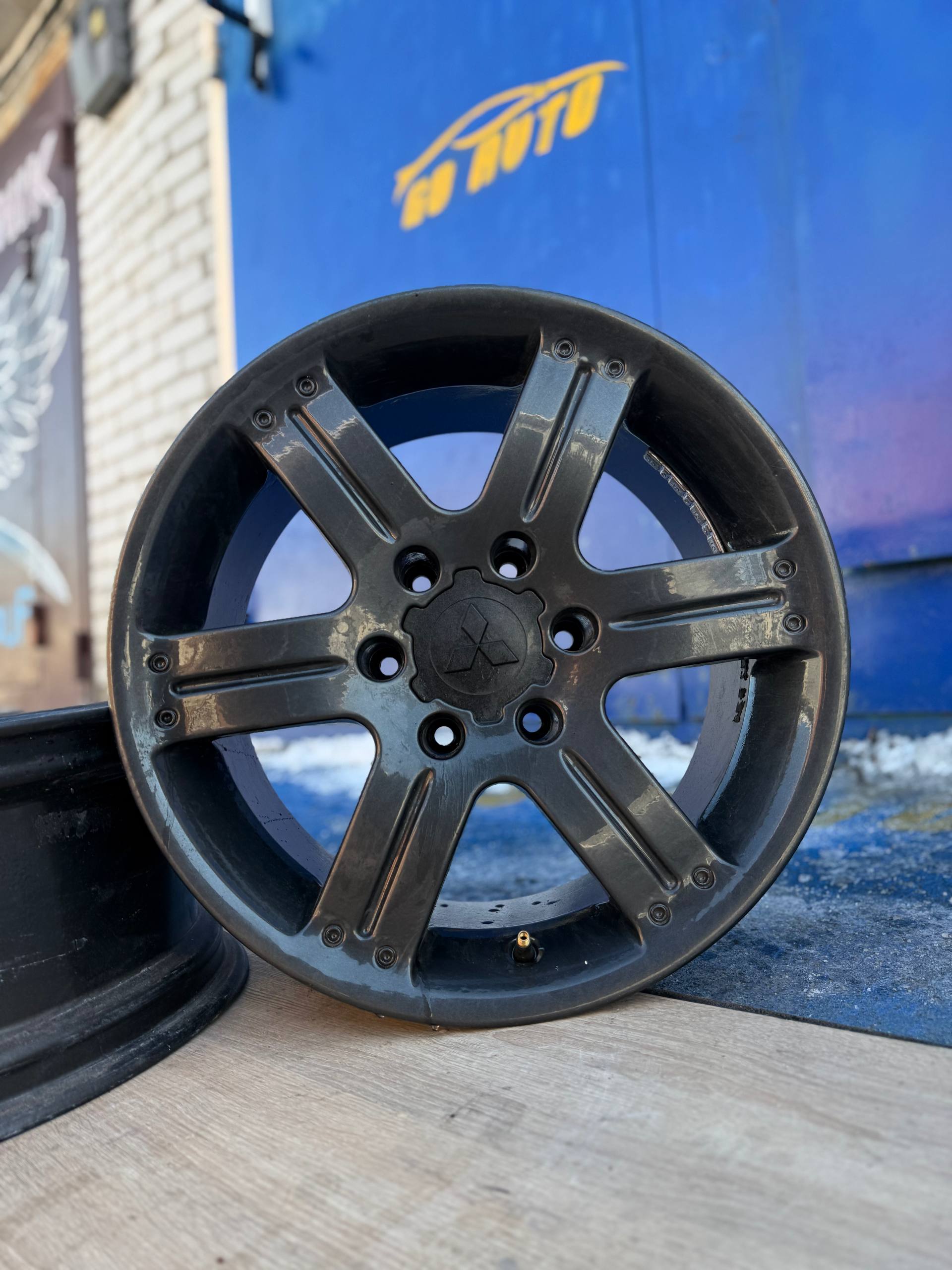 Диски R18 6x139.7 8.5j et10 dia108.1