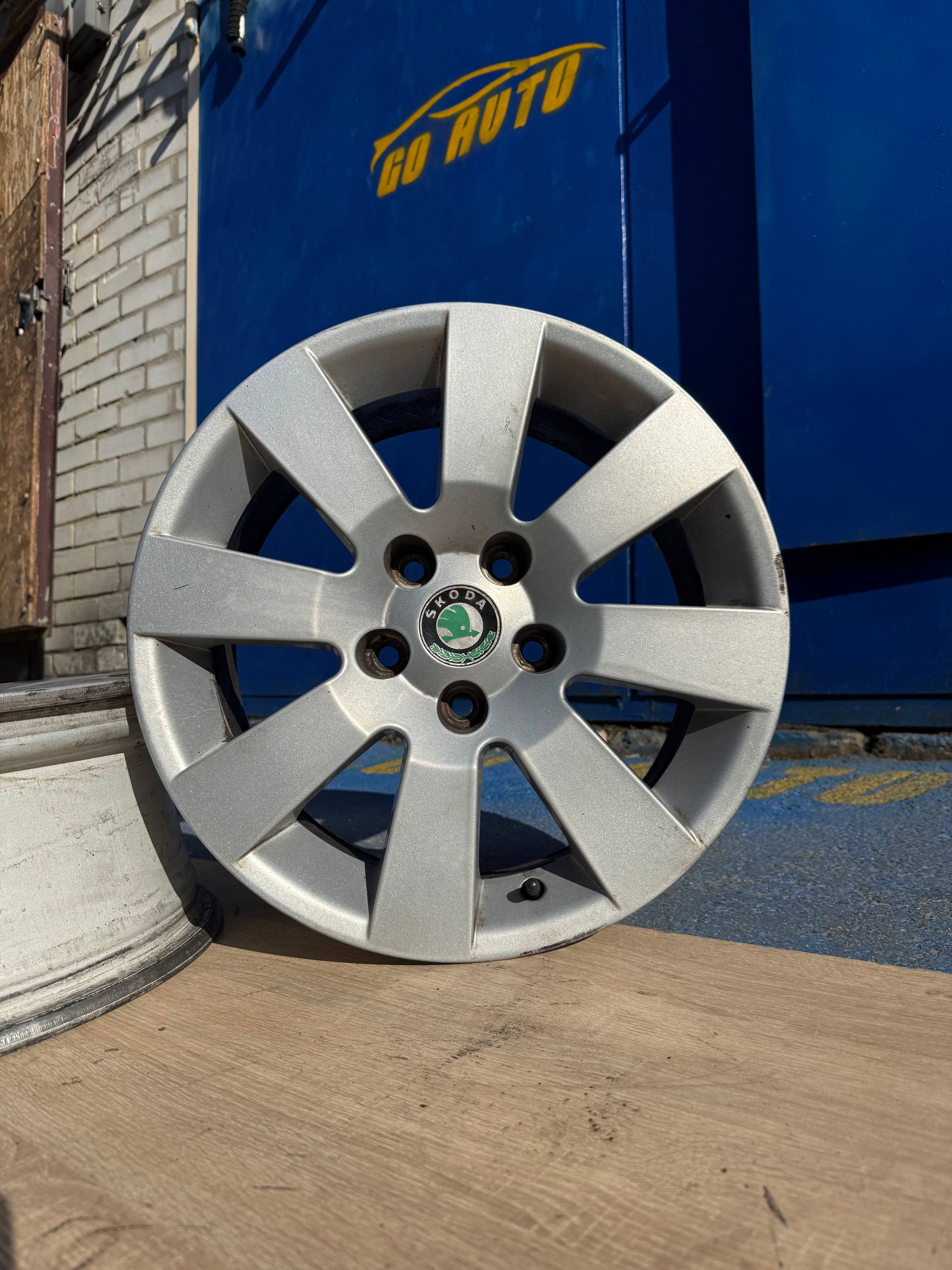 Диски R16 5x112 7j et37 dia57.1