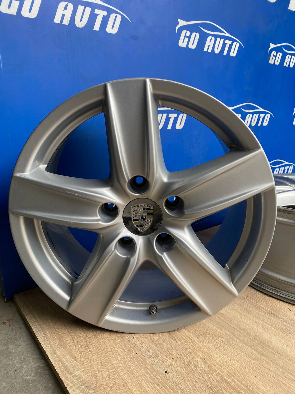 Диски R18 5x130 8j et53 dia71.6