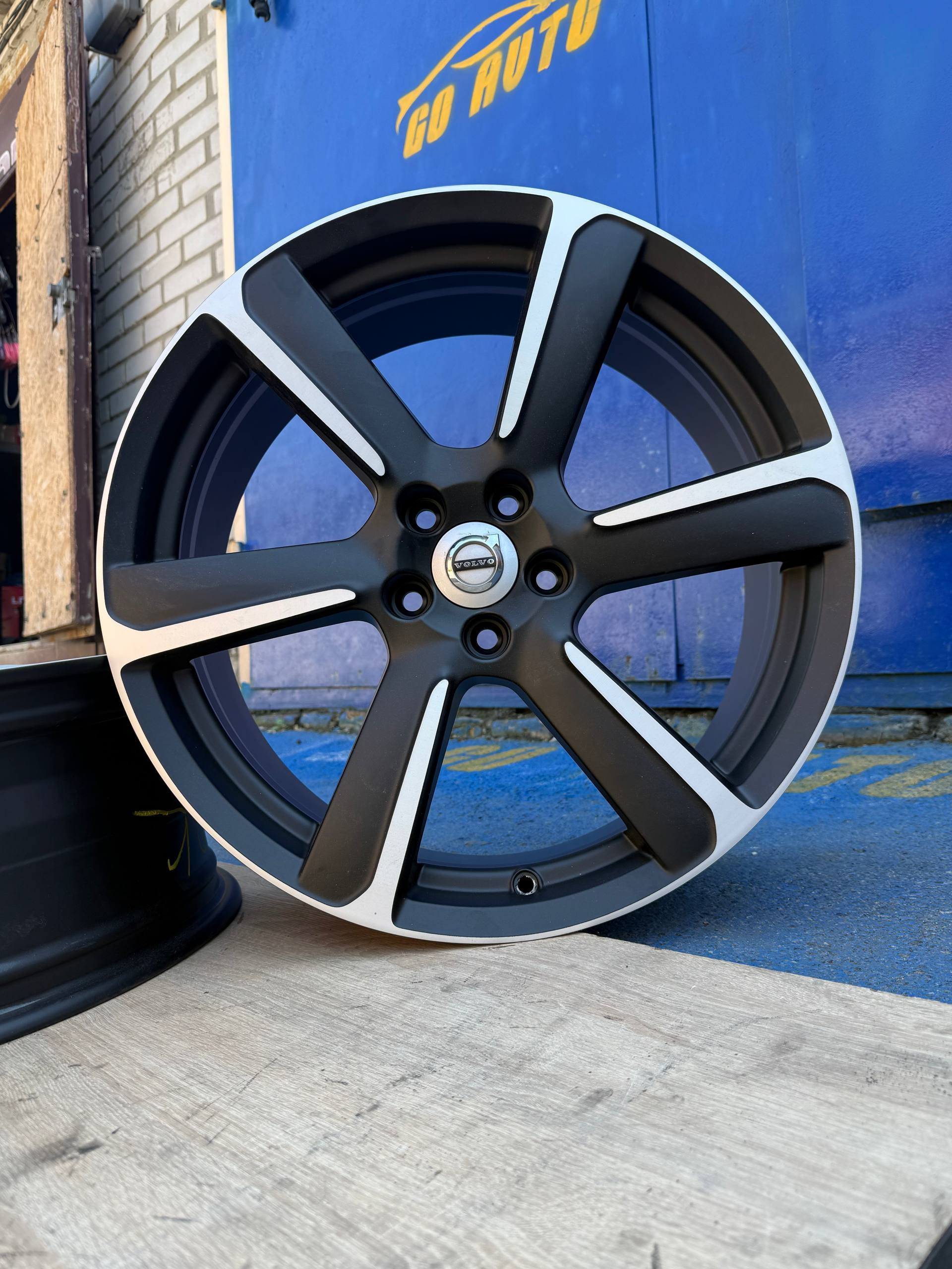 Диски R19 5x108 8j et42 dia63.4