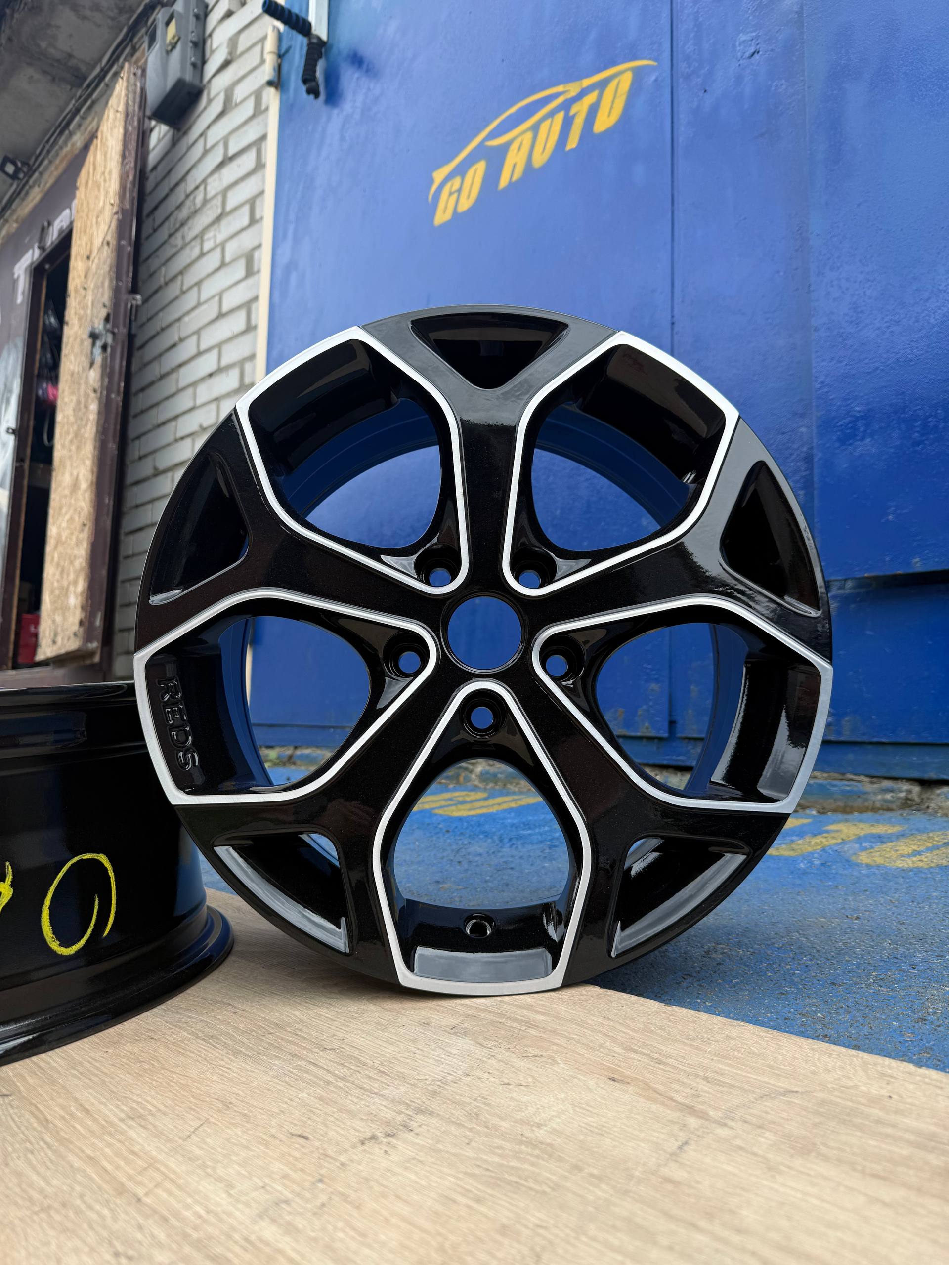 Диски R16 5x108 7j et40 dia63.4