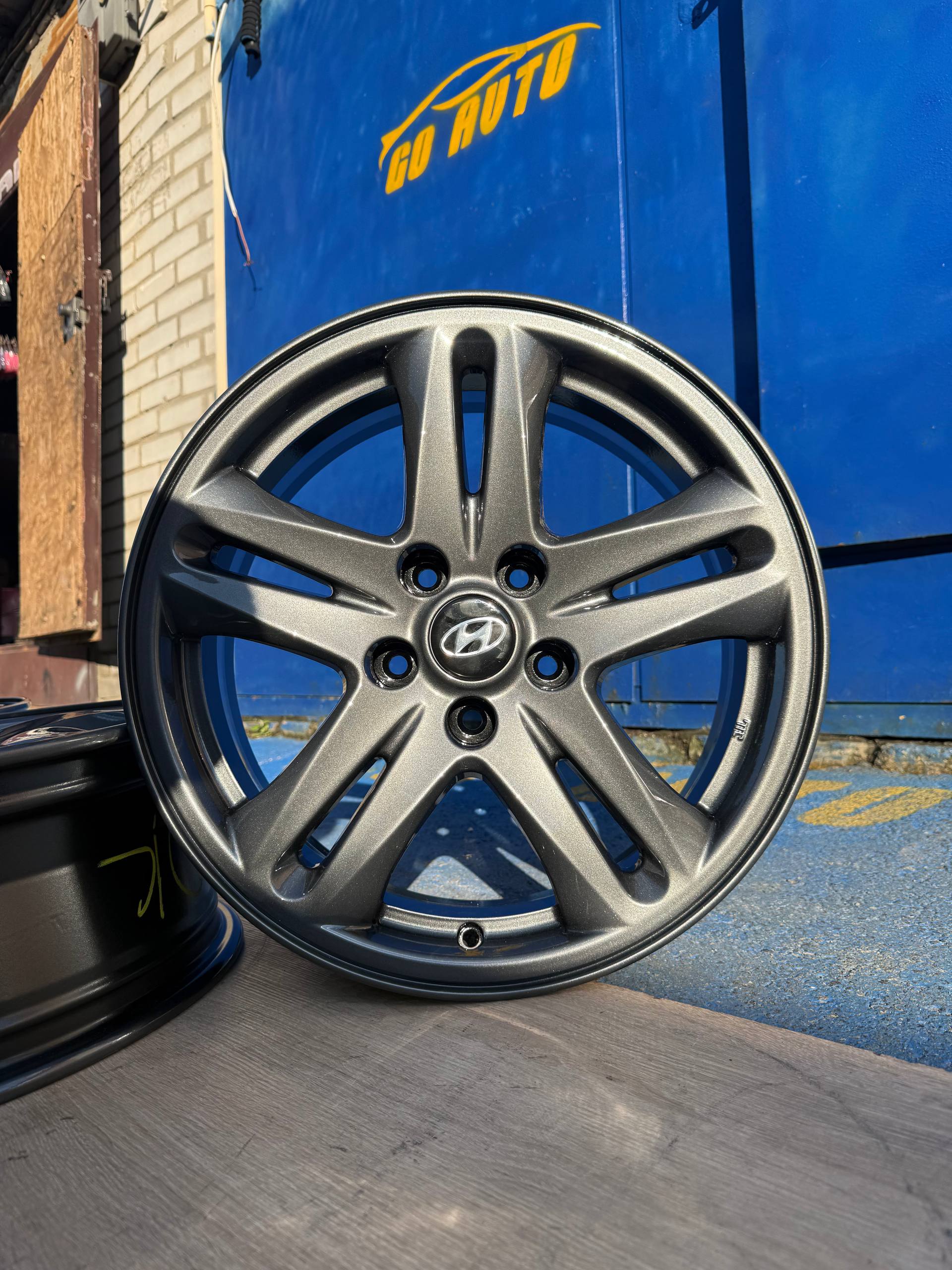 Диски R17 5x114.3 7j et42 dia67.1