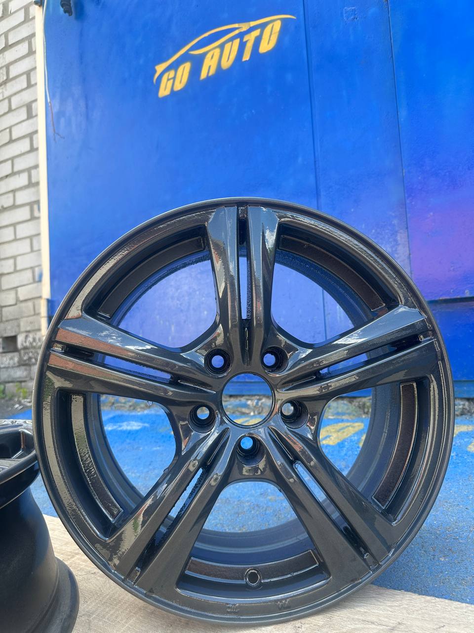 Диски R16 5x105 7j et35 dia73.1