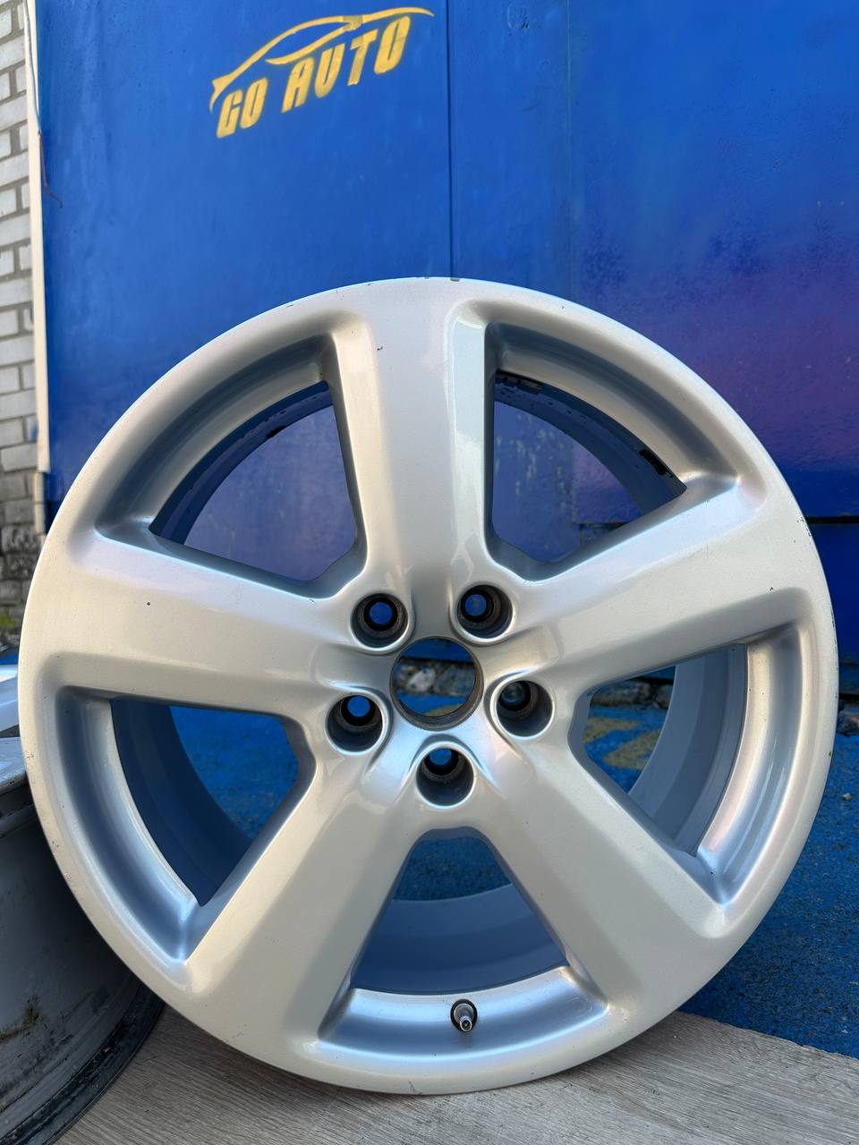 Диски R18 5x112 8j et43 dia57.1