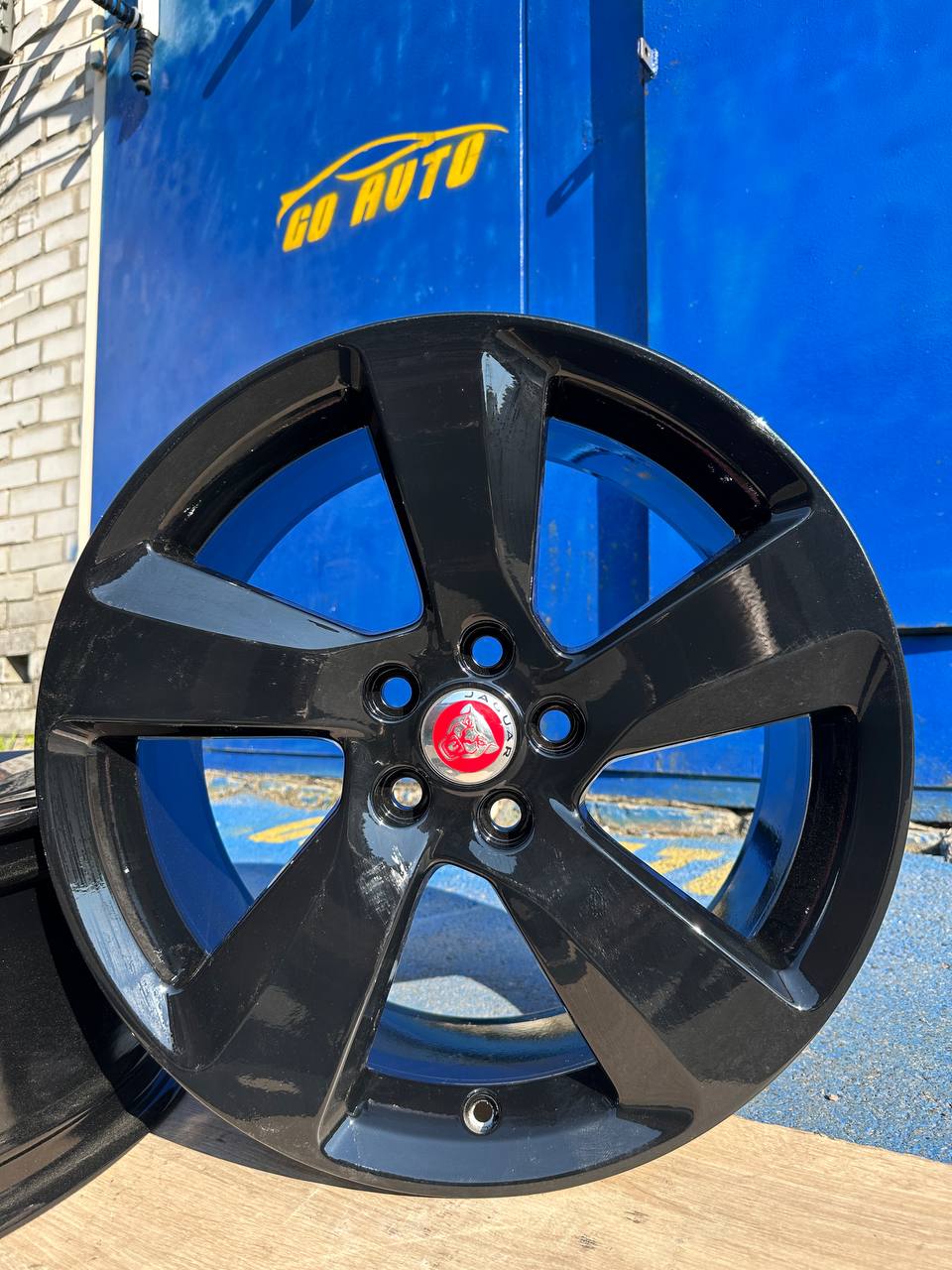 Диски R18 5x108 8j et45 dia63.4