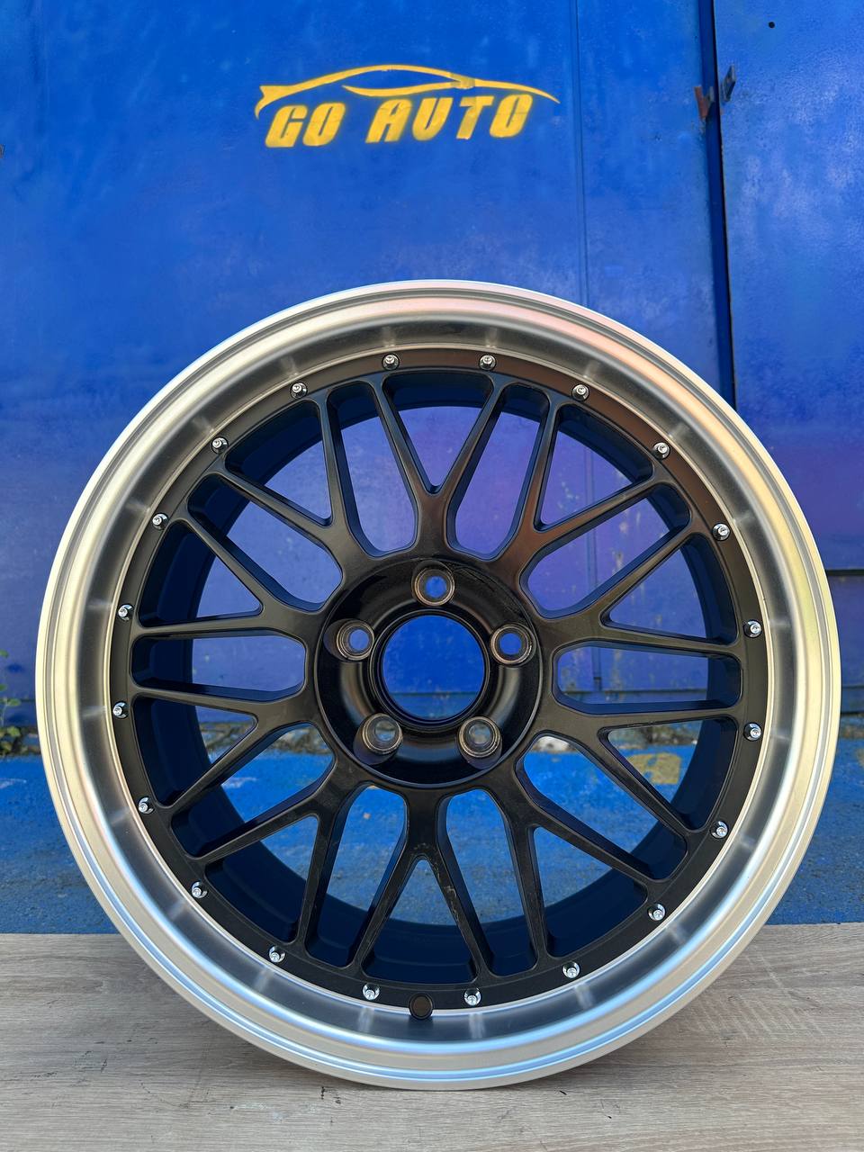 Нові диски R18 5x114.3 8j et35 dia73.1