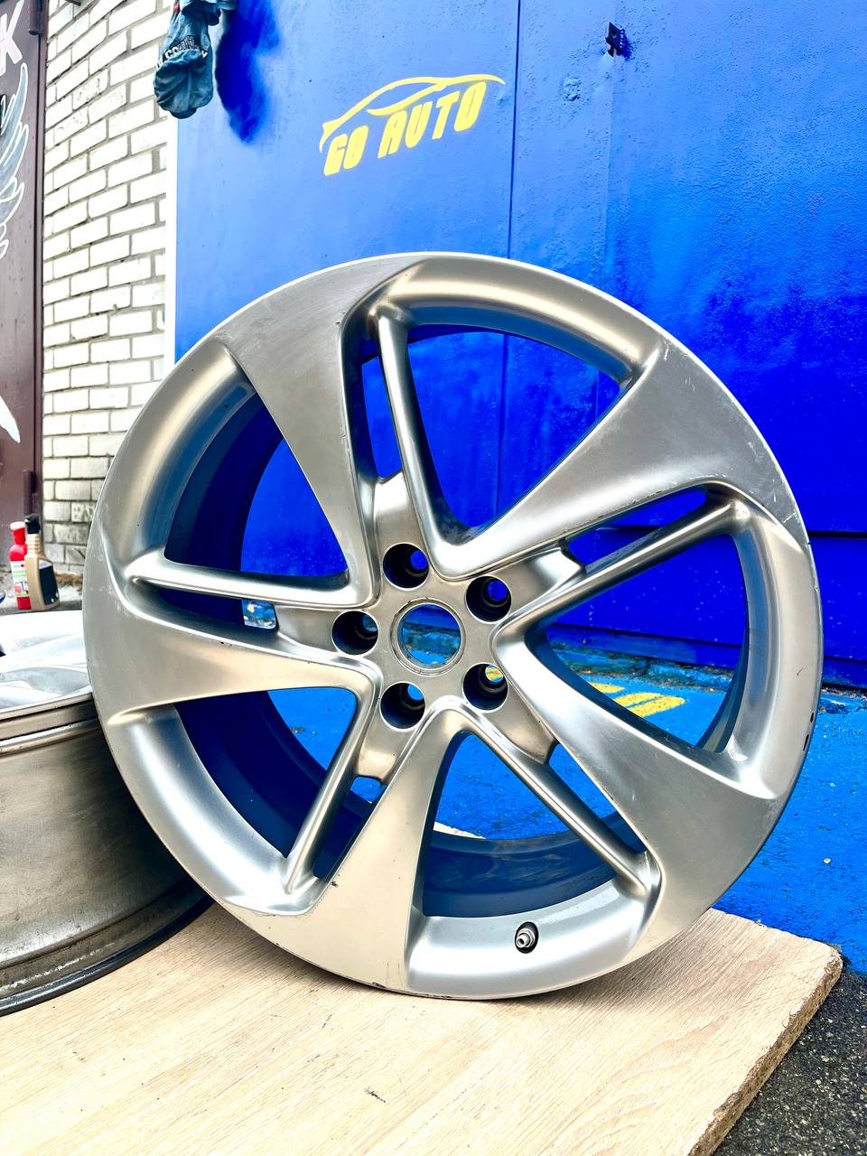 Диски R20 5x115 8.5j et41 dia70.4