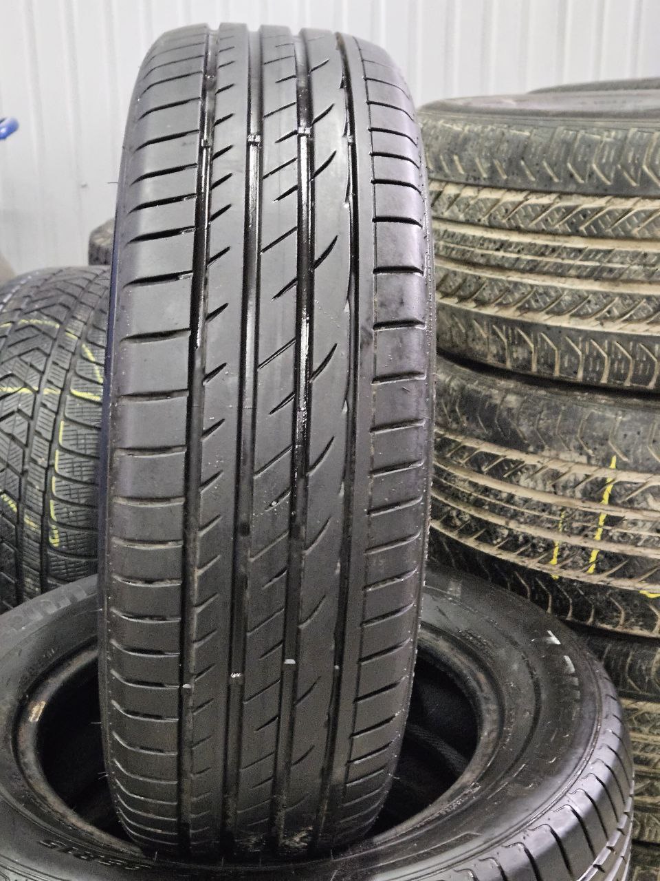 Вживані шини Laufenn S FIT EQ LK01 195/65 R15 91V