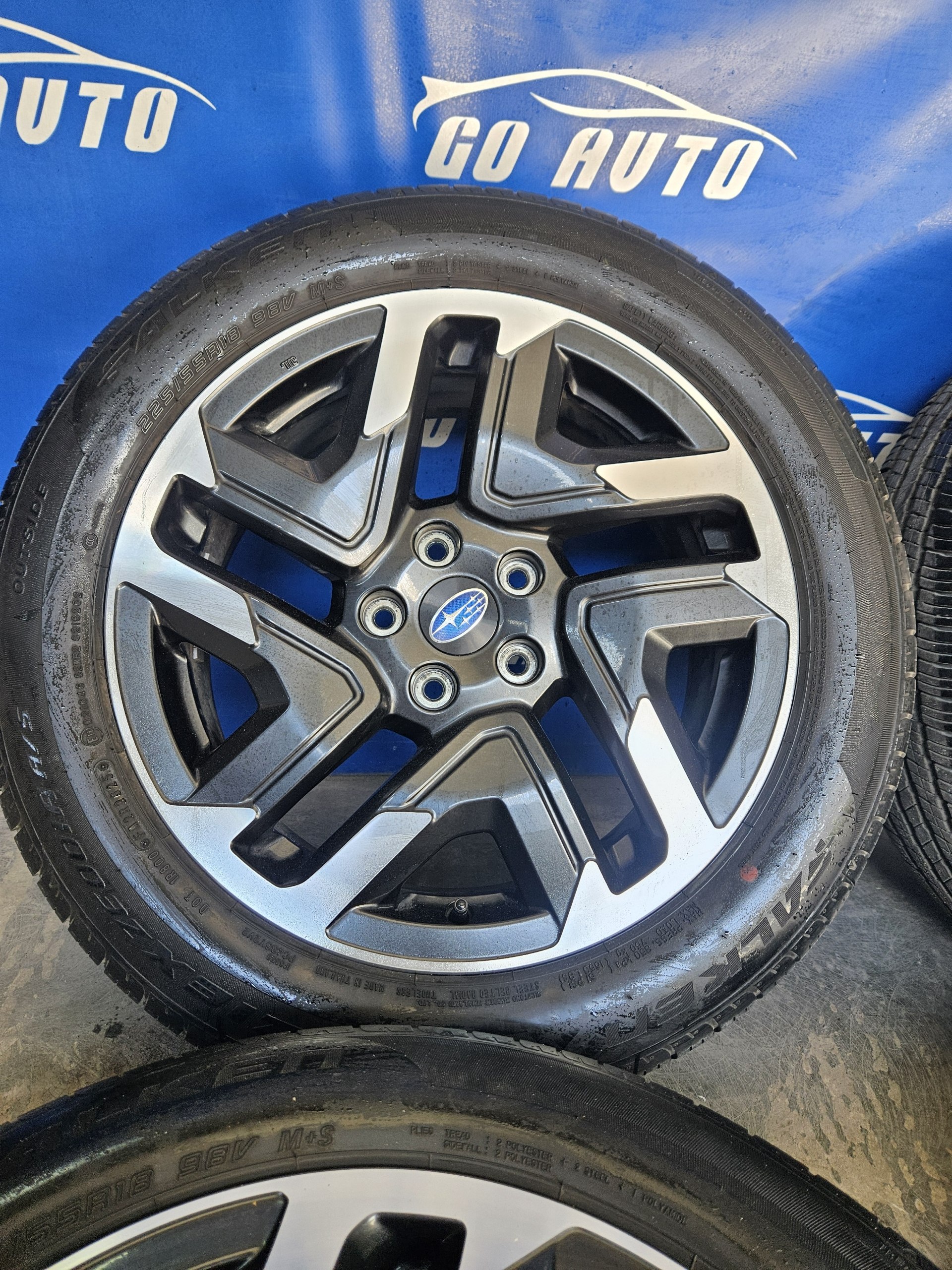 Диски R18 5x114.3 7j et48 dia56.1 з шинами 225/55/R18