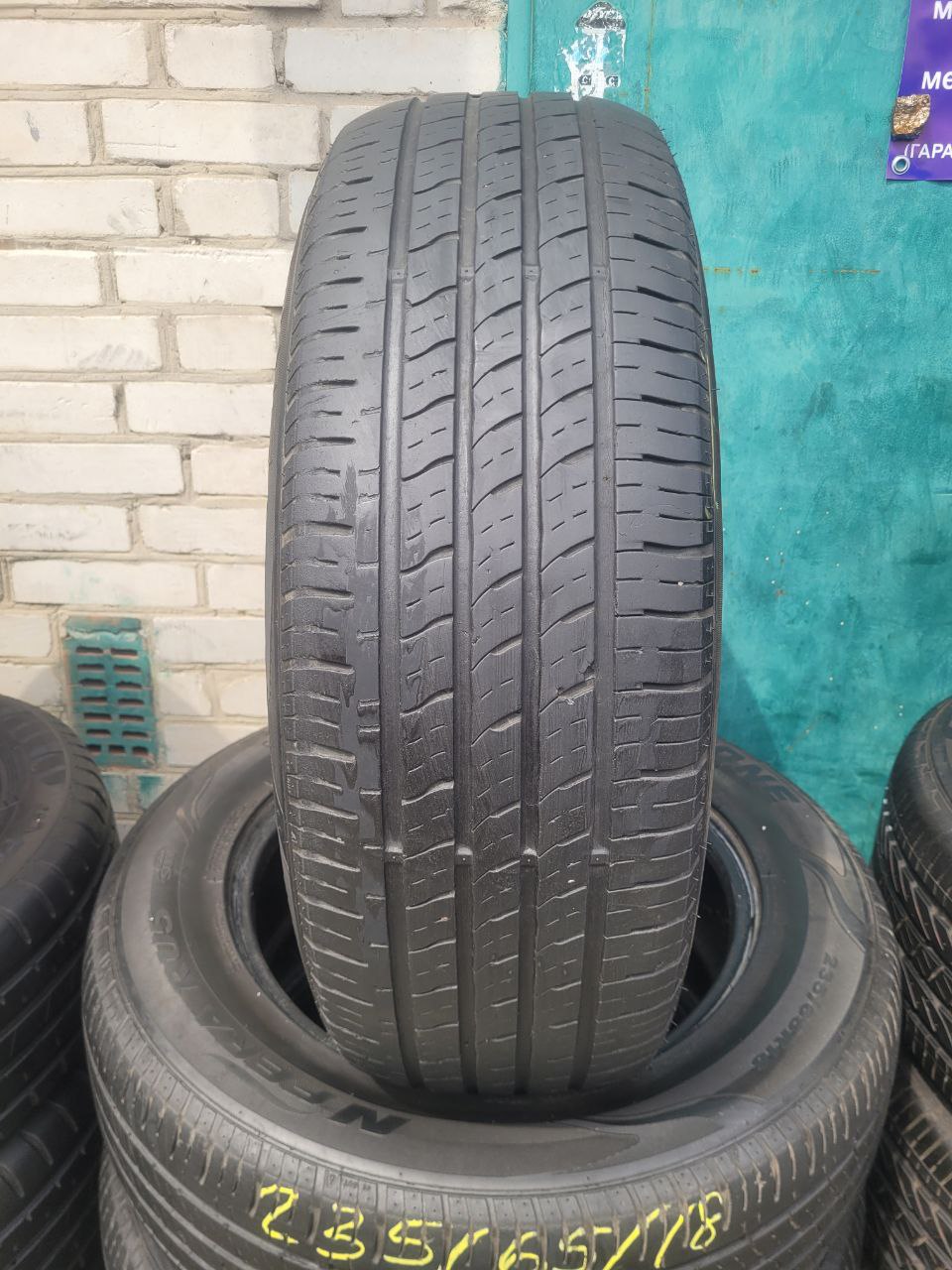 Вживані шини Roadstone Nfera Ru5 235/65/R18 110V SUV