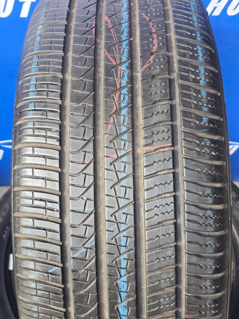 Вживані всесезонні шини Pirelli Scorpion Zero All Season 265/45 R21 104W