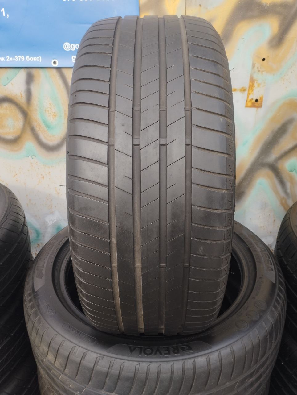 Вживані шини Lassa Revola 245/45/R18 100Y