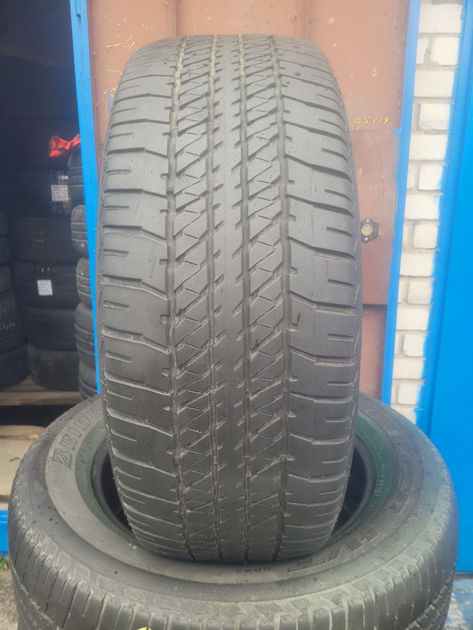 Вживані шини Bridgestone Dueler H/T 275/60/R20 114H