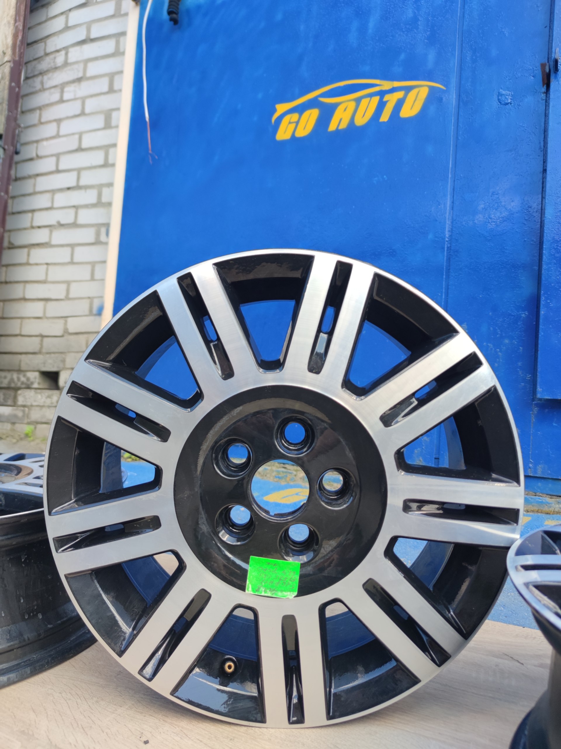 Диски R17 5x108 6.5j et52.5 dia63.4