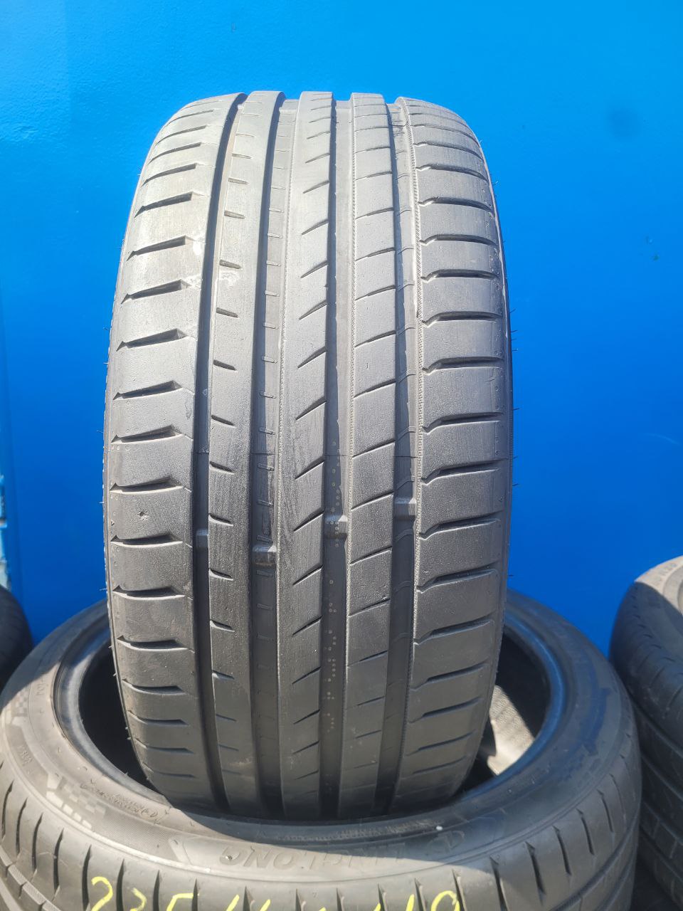 Вживані шини Linglong Sport Master Ull1 235/40/R19 96Y