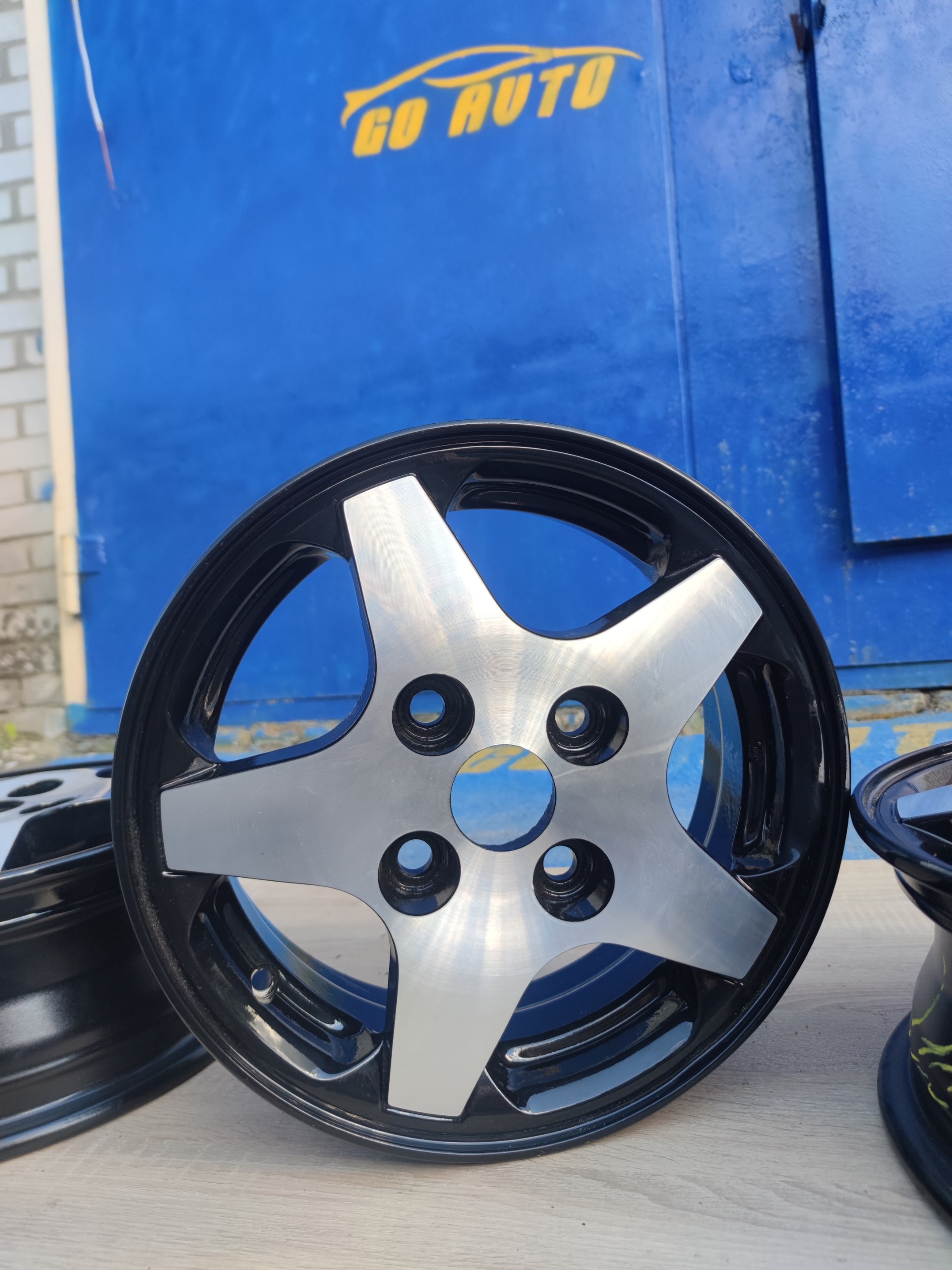 Диски R14 4x114.3 5.5j et40 dia67.1