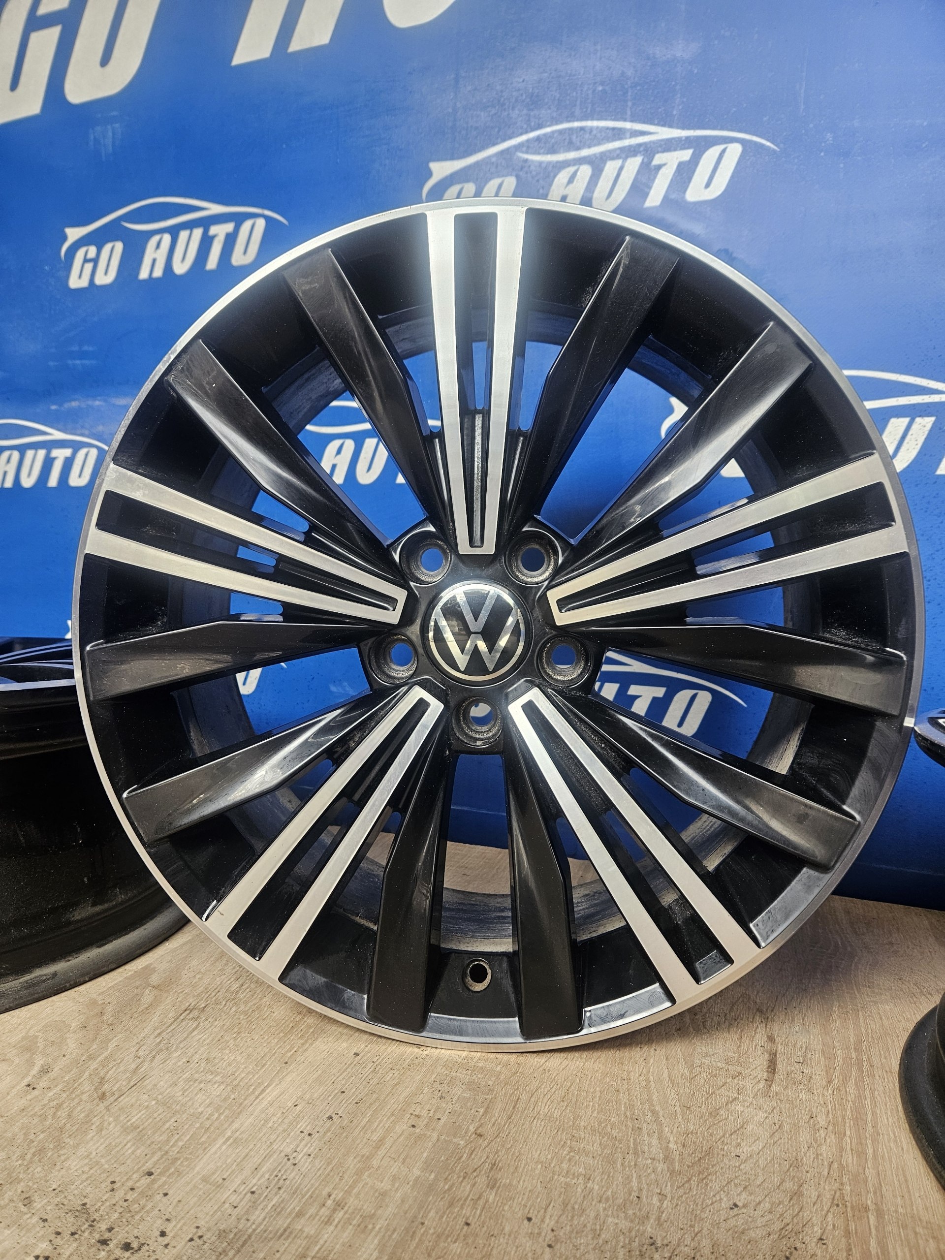 Диски R18 5x112 7j et43 dia57.1
