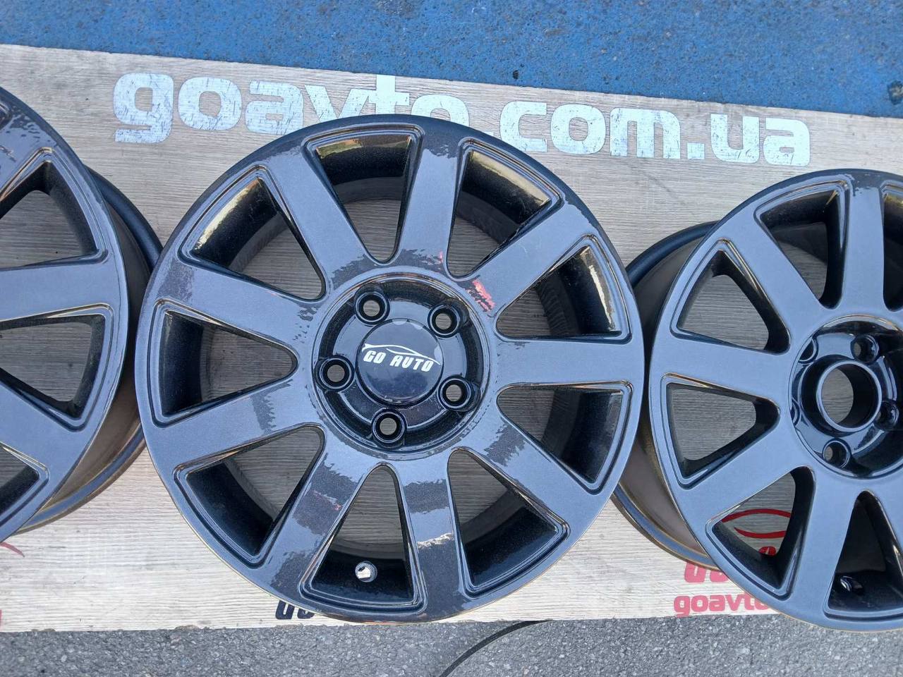 Goauto диски VW 5/112 r15 et35 7j dia57.1 кришечки є в хромі
