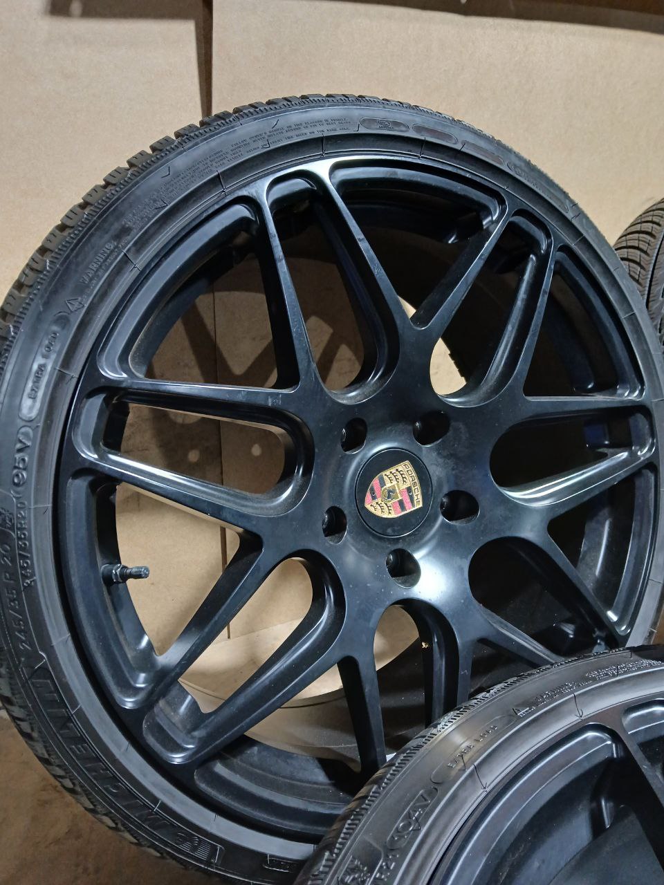 Різноширокі диски R20R21 5x130 9-11j et50-60 dia71.6 з шинами