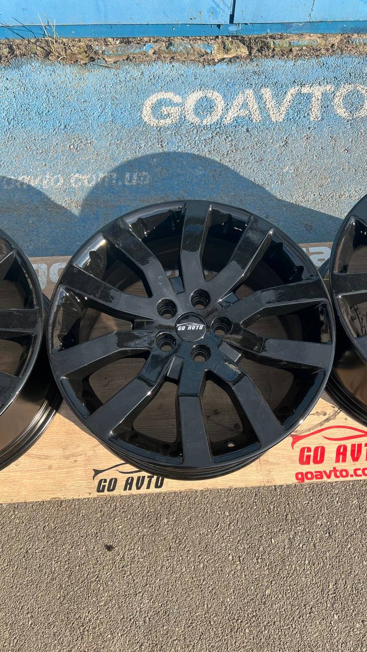 Goauto диски Range Rover 5/120 r20 9j dia72,6 в чорному глянці як нові