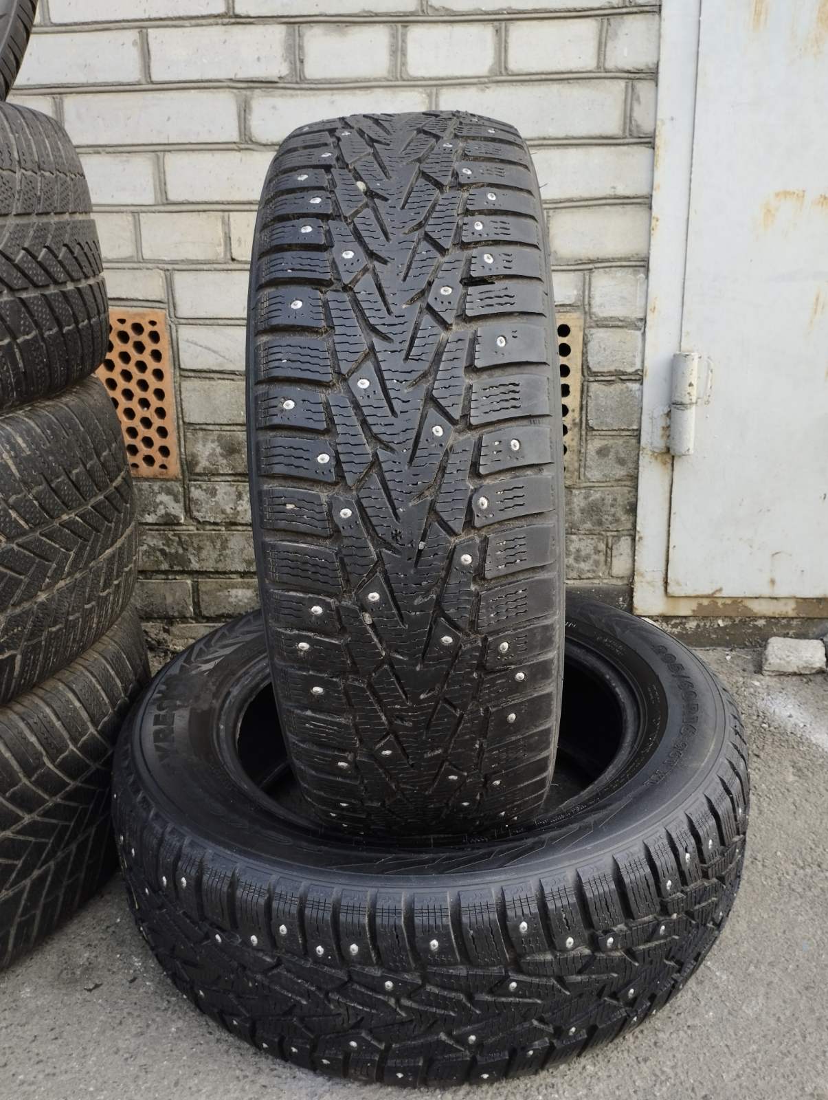 пара б/у Nokian Nordman 7 205/60/R16 96T XL