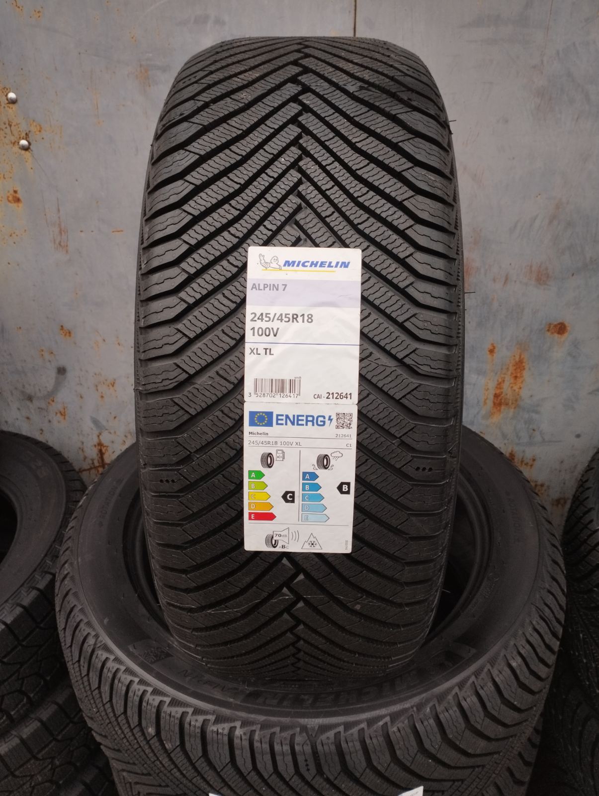 Michelin Alpin 7 245/45 R18 100V
